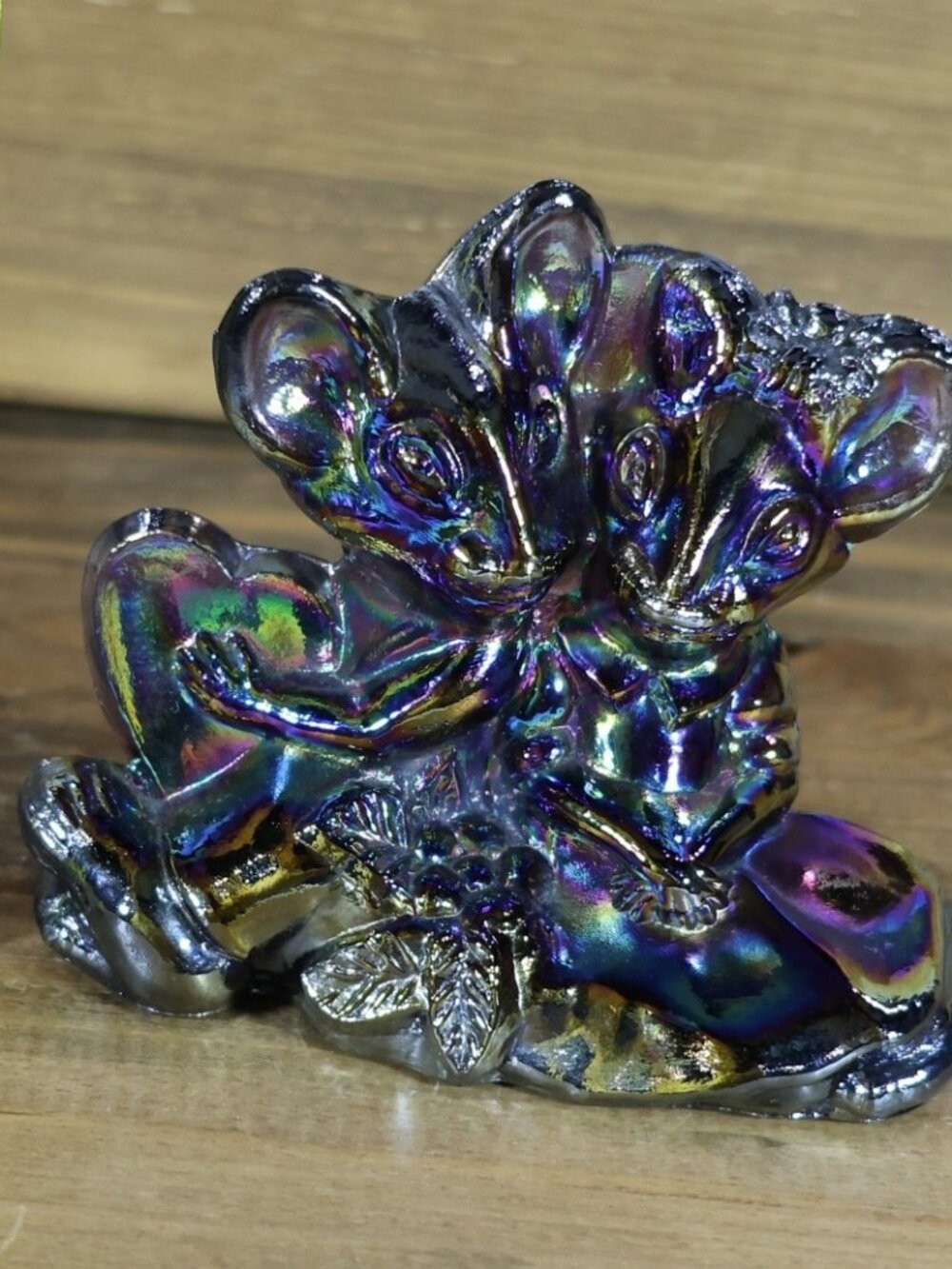 Pee gee Glass Mickey Minnie Mice in Love Purple Amethyst Carnival Paperweight - Picture 5 of 9